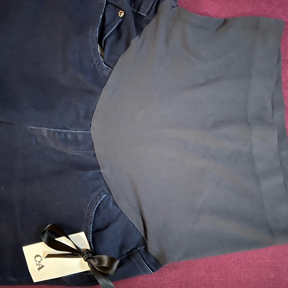 HOST PICK❤️Maternity Comfy, Bootcut Jeans guaranteed to stay put over belly❣️ - Picture 7 of 13